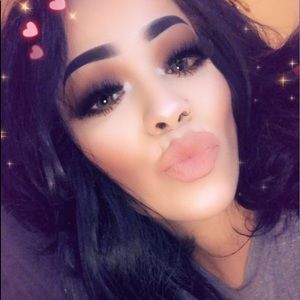 Meet your Posher, Erendira